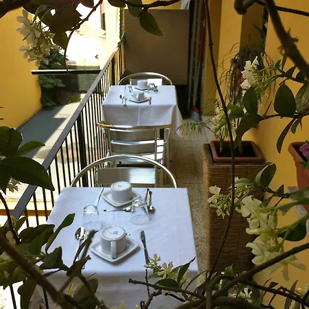 Rigoletto Πανσιόν